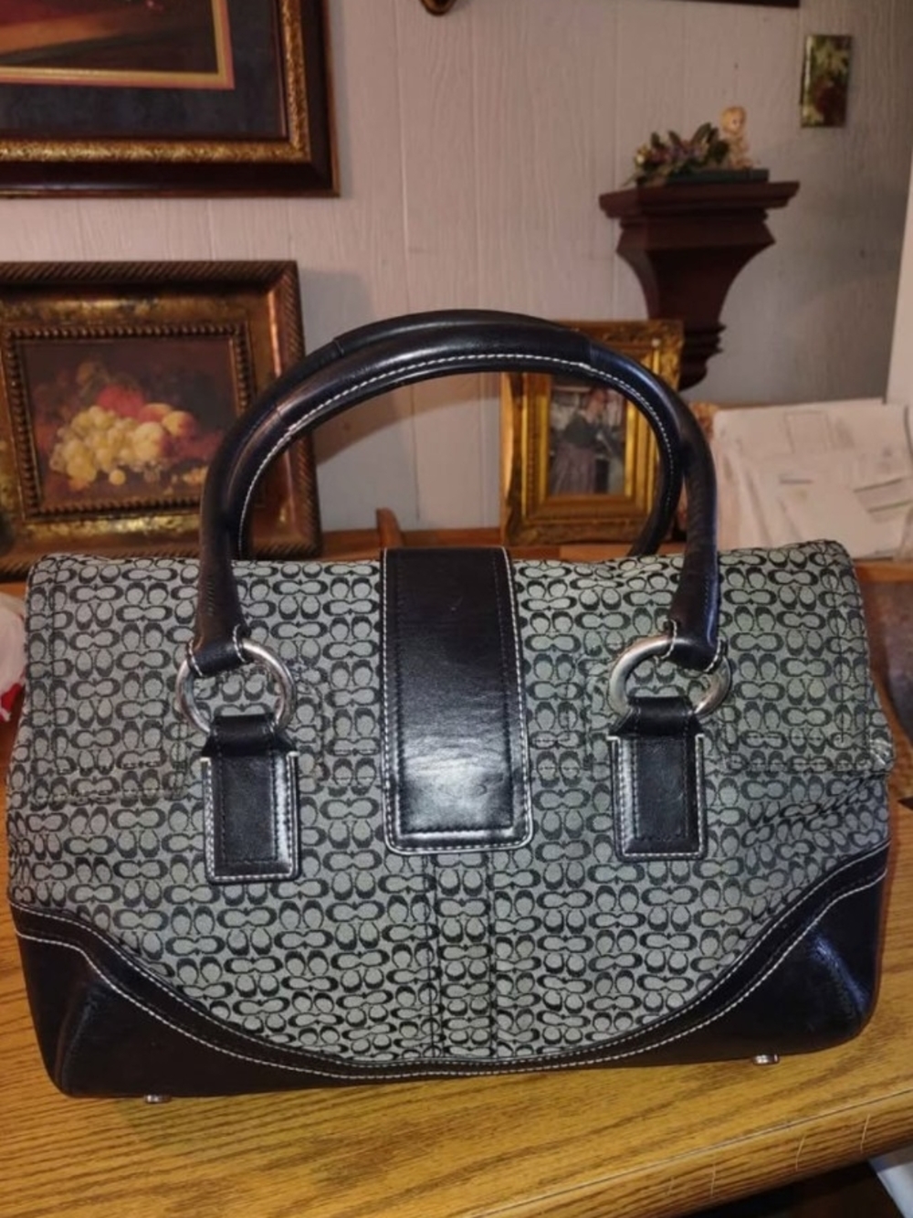 Vintage Coach SOHO Iconic Black Big Buckle Flap Over Signature Trim Shoulder Bag - Picture 5 of 6